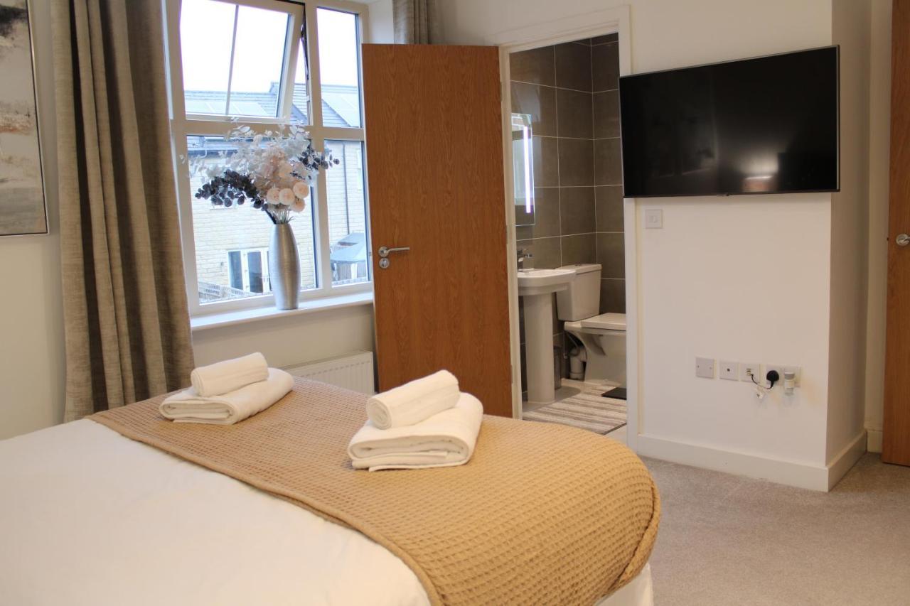 Haven - Spacious Luxury Home Perfect For Families, Couples And Contractors! 5Mins To Xscape And Junction 32! Castleford Luaran gambar