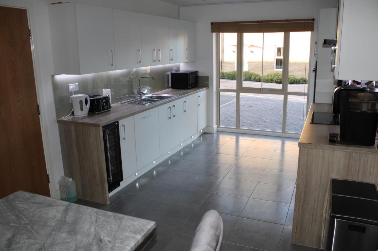 Haven - Spacious Luxury Home Perfect For Families, Couples And Contractors! 5Mins To Xscape And Junction 32! Castleford Luaran gambar