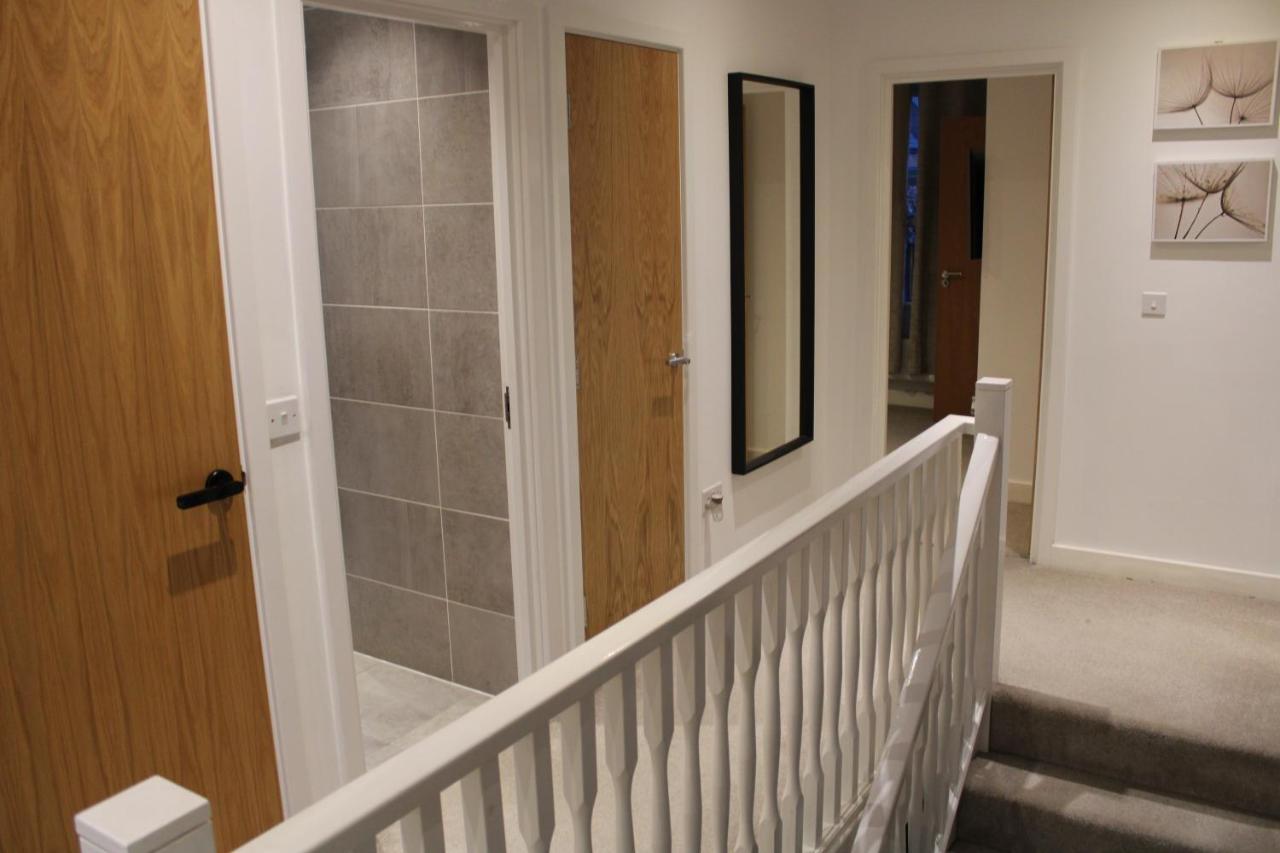 Haven - Spacious Luxury Home Perfect For Families, Couples And Contractors! 5Mins To Xscape And Junction 32! Castleford Luaran gambar