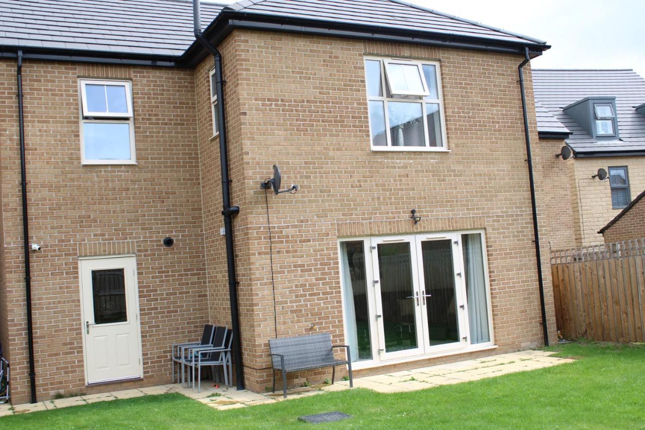Haven - Spacious Luxury Home Perfect For Families, Couples And Contractors! 5Mins To Xscape And Junction 32! Castleford Luaran gambar
