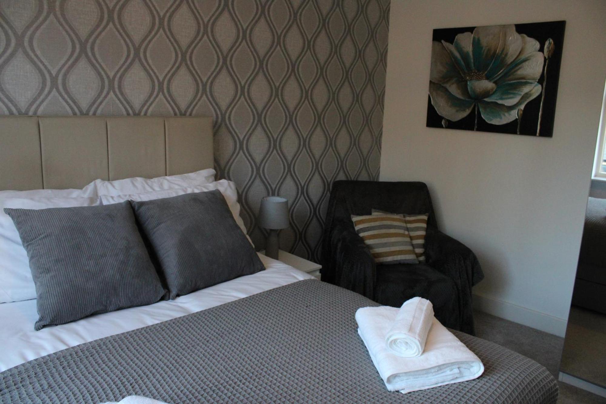 Haven - Spacious Luxury Home Perfect For Families, Couples And Contractors! 5Mins To Xscape And Junction 32! Castleford Luaran gambar